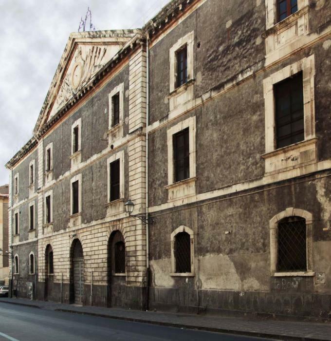 Mansarda In Palazzo D'Epoca Apartman Catania Kültér fotó