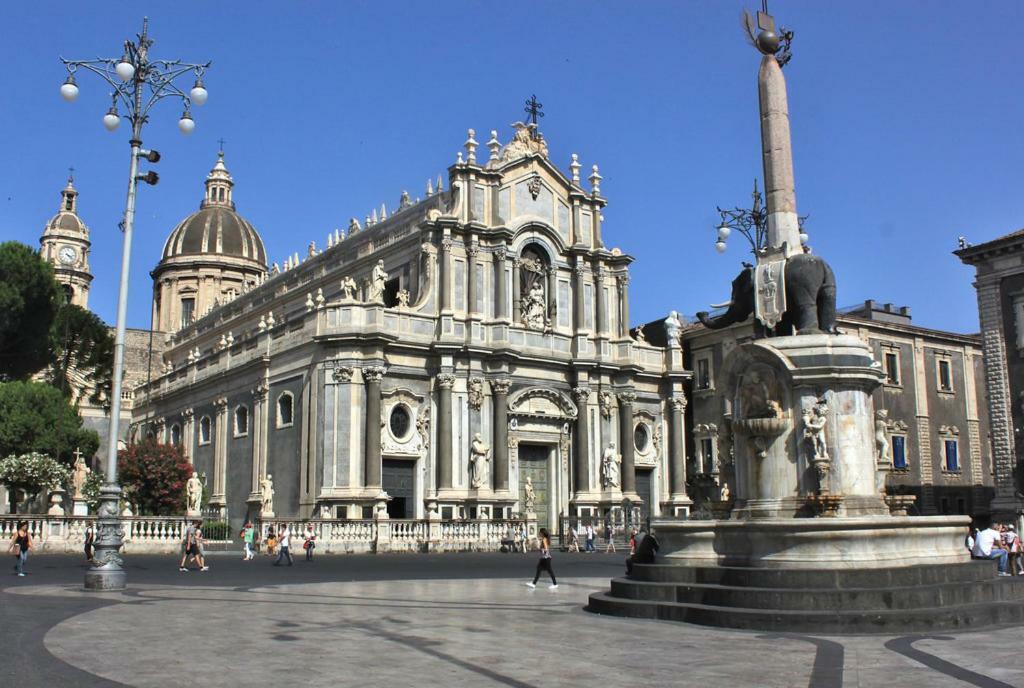 Mansarda In Palazzo D'Epoca Apartman Catania Kültér fotó