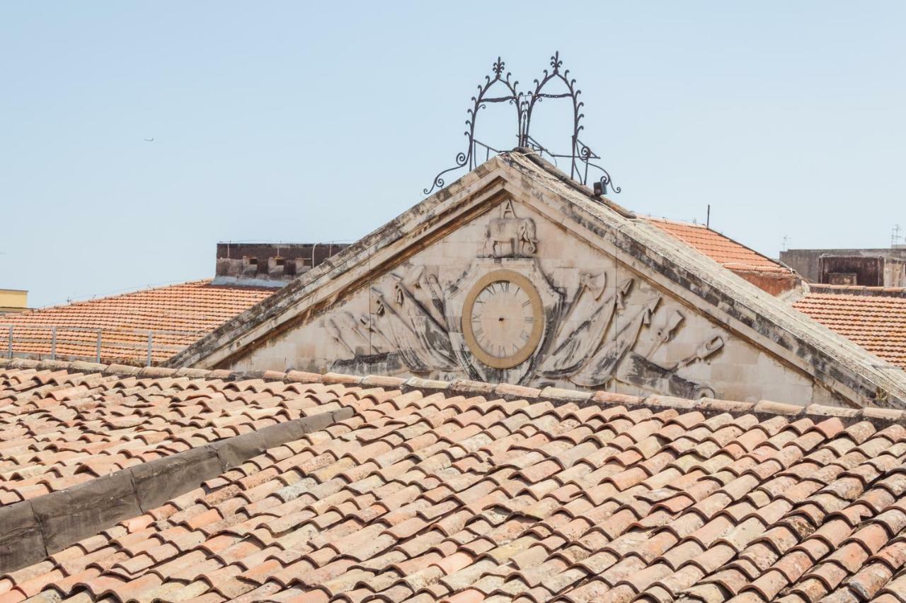 Mansarda In Palazzo D'Epoca Apartman Catania Kültér fotó